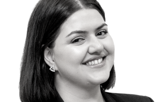 How to Differentiate in Saturated Category with Araks Nalbandyan, Director of Digital Marketing at 10Web