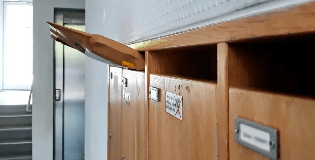 Shared Mailbox vs Distribution List: What's the Difference?