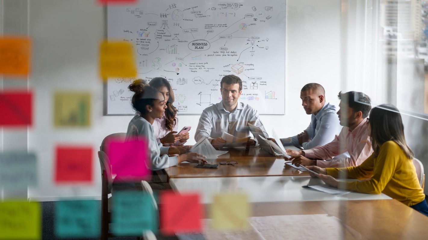 How to Create a CRM Strategy to Drive Business Growth in 2023