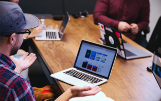 The Ultimate Guide to Running a Design Critique - Ceros Inspire