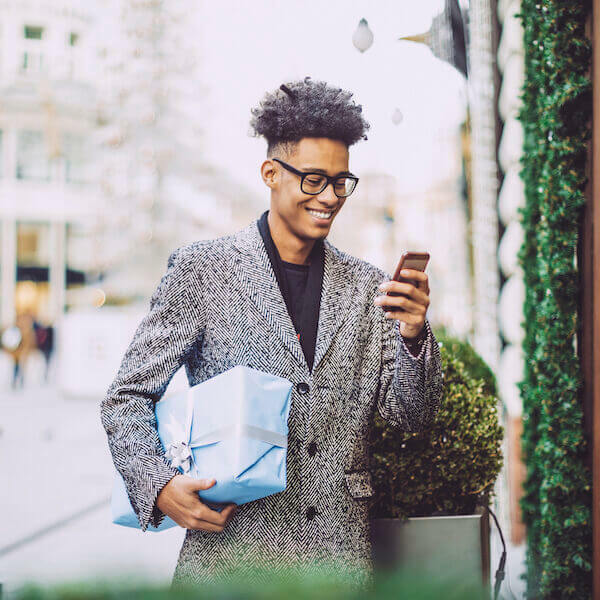 10 Holiday Marketing Messages to Keep Shoppers' Spirits Up