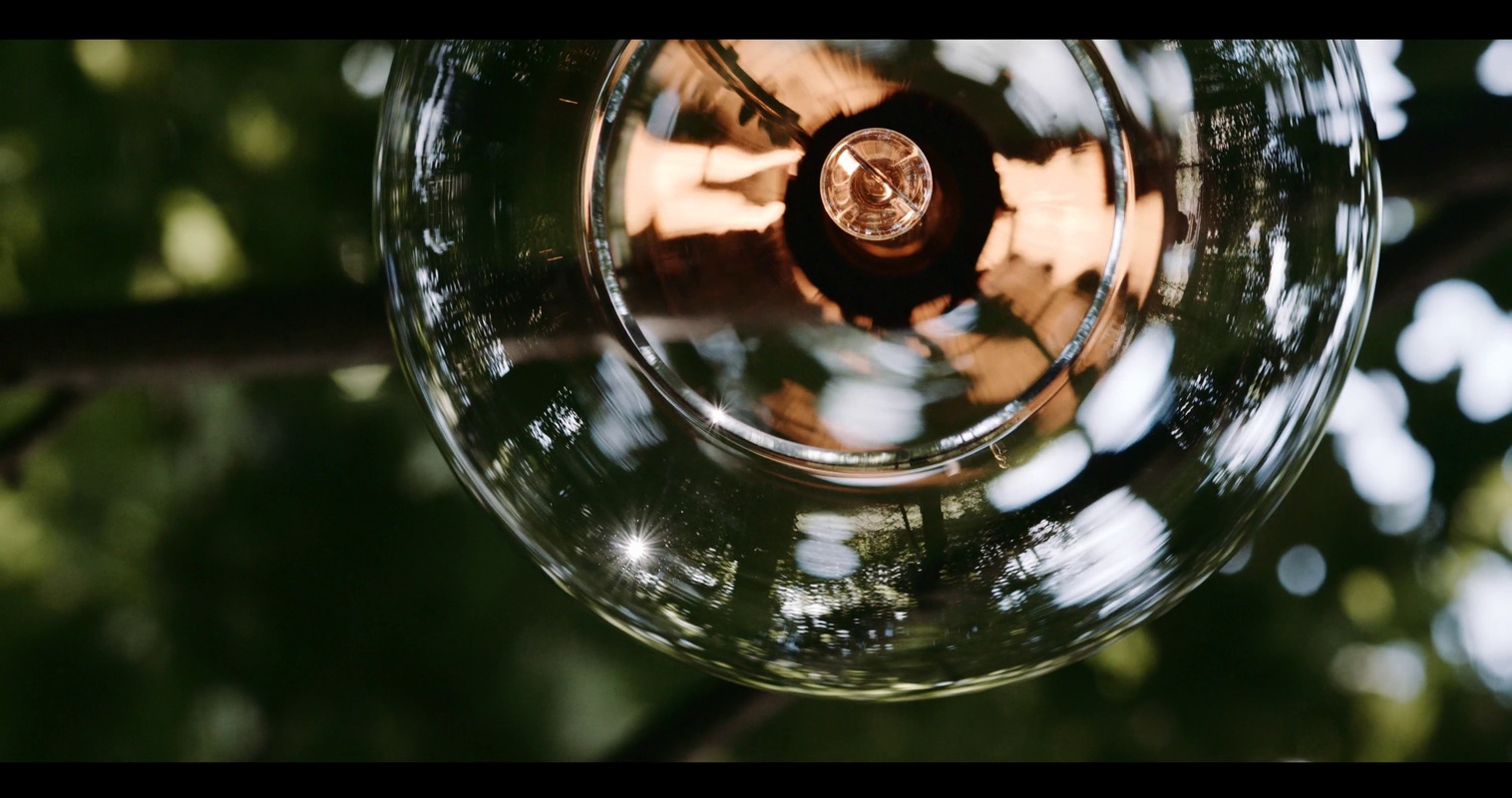 Showcasing a High-End Light