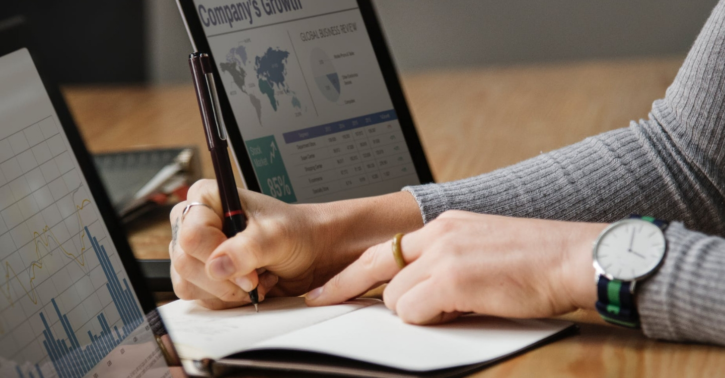 2 Strong Sales Funnel Examples from CoSchedule + Tray