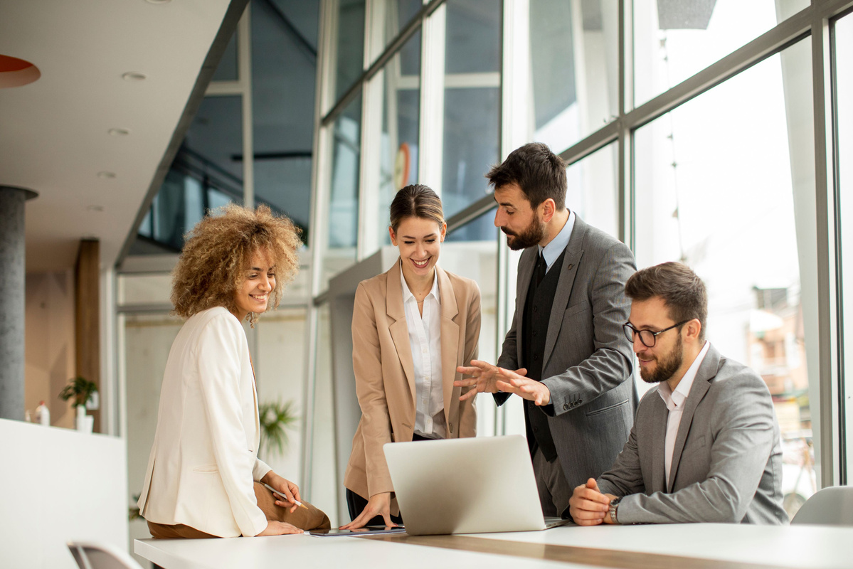 Lessonly Competitors: 5 Alternatives to Consider in 2022