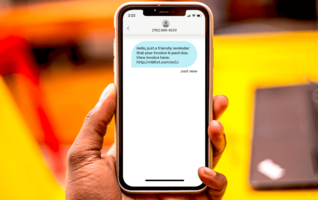 SMS Payment Reminders: 15 Examples for Small Business Owners