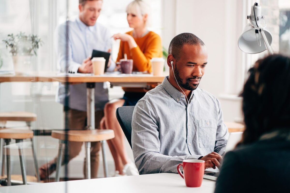 How To Make A Killer Marketing Podcast That Will Get 25,518 Downloads In 3 Months