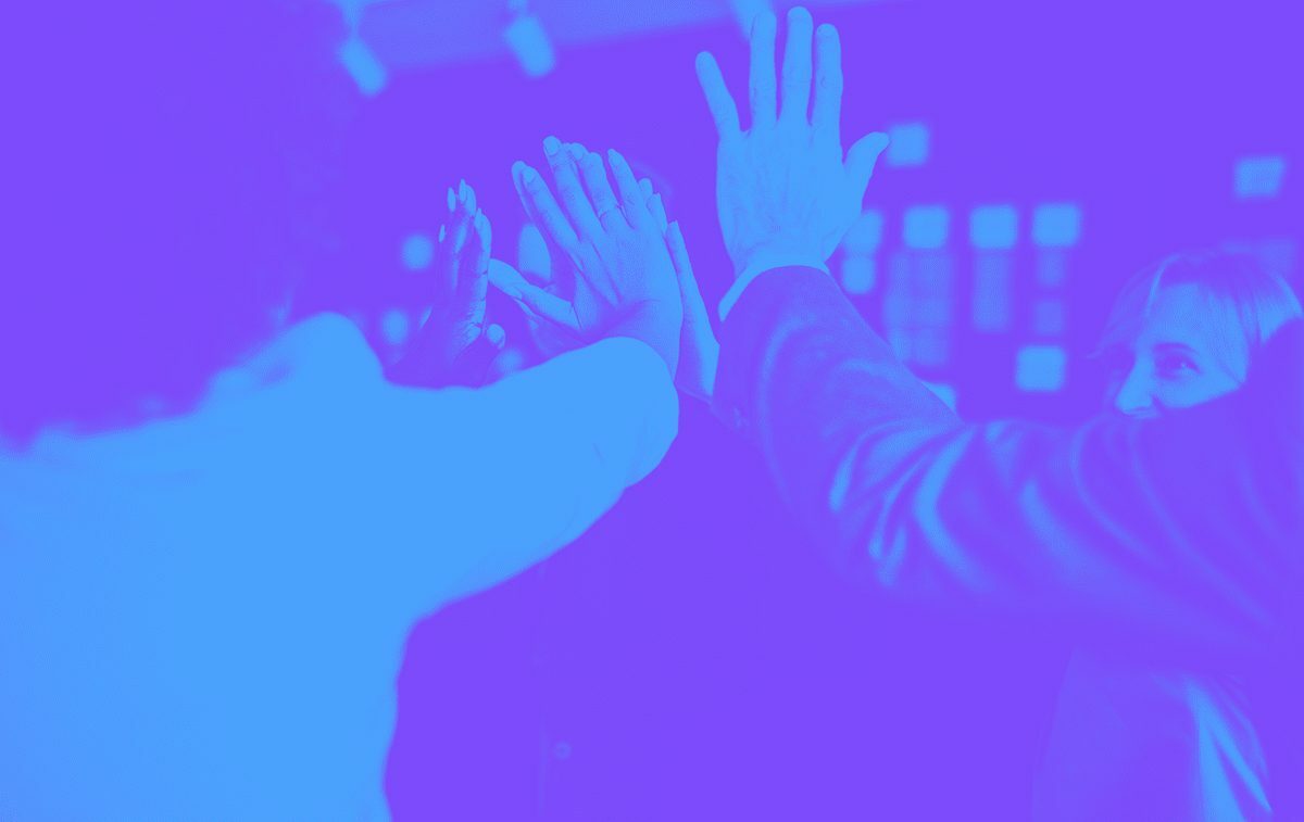 7 Tips For Running an Amazing All Hands Meeting