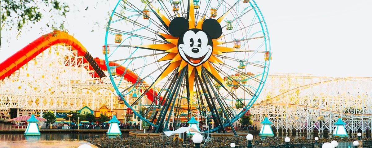 Disney Marketing Strategy: How Disney Dominates the Entertainment Industry