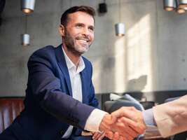 Selling to big companies: Enterprise sales tips