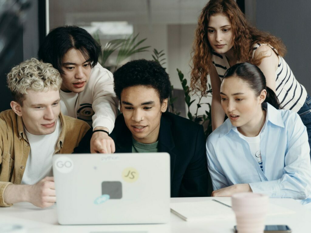 Looking to build an inclusive team? Here are 20+ diversity hiring platforms that can come to your rescue