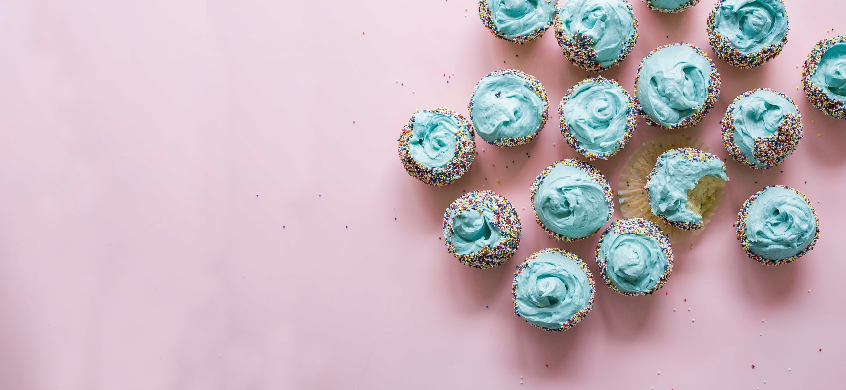 Sisense Uses Cupcakes to Launch an Employee Advocacy Program