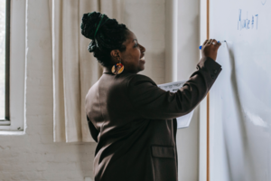 Why There Are Few Women in Leadership Roles (And How to Change It)