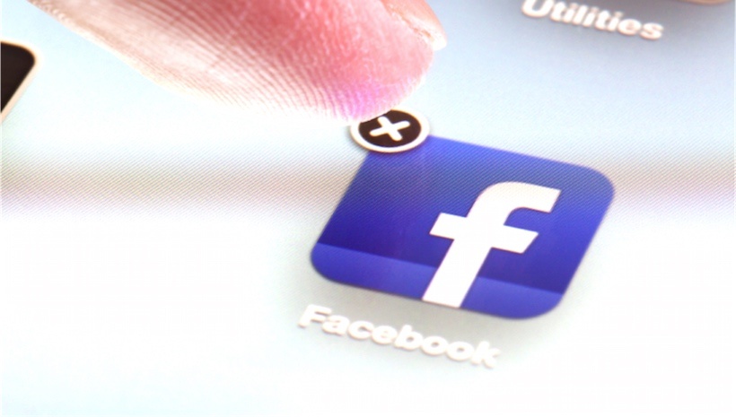 How to De-Stress by Building Relationships & Deleting Apps (Work Management Roundup)