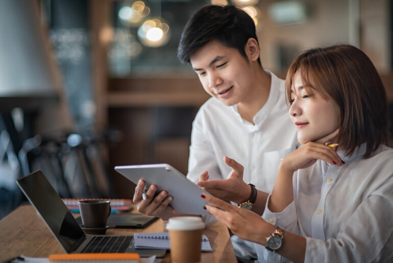 Turning points in 2025: How Asia/Pacific financial services leaders use AI