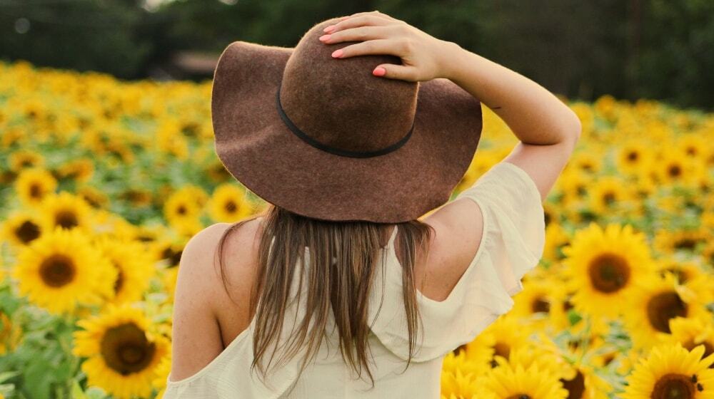 How to make a fashion lookbook for your online store