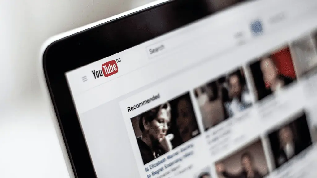 TikTok vs Snapchat vs Instagram: What Marketers Need to Know