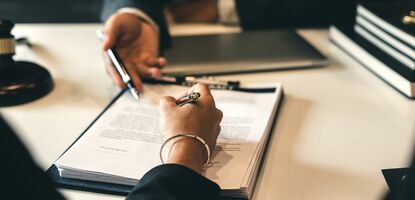 Influencer contract template & practical tips!