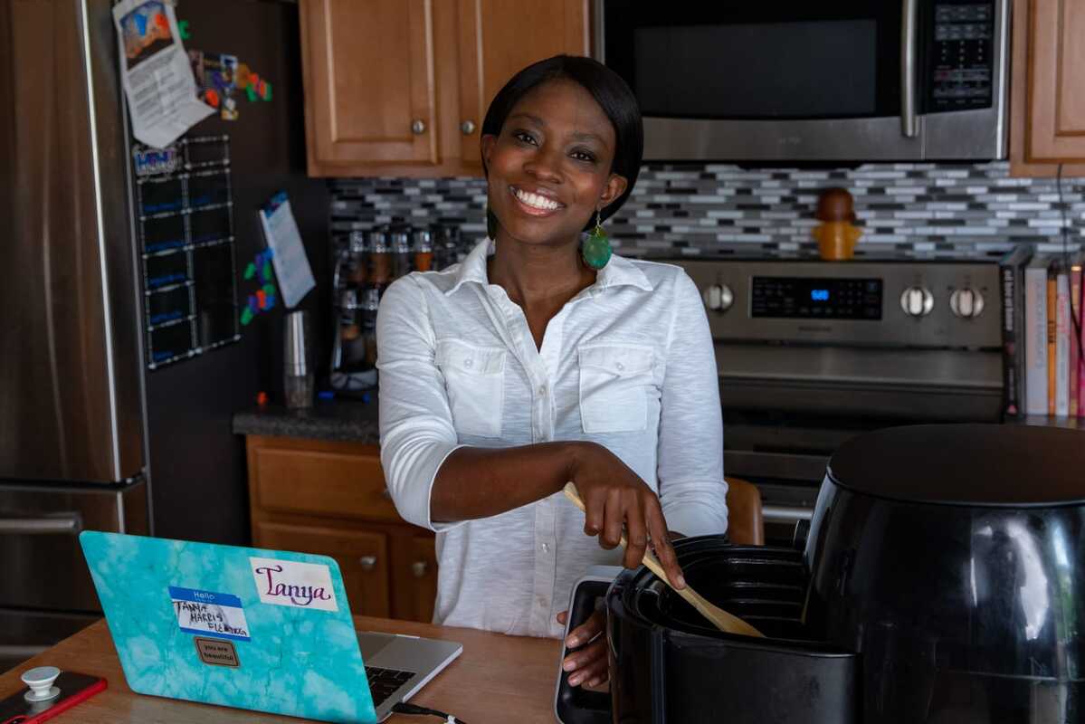 From Suits to Slippers: How an Air Fryer Turned a Lawyer into a Food Blogger