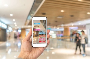Retail Adapts to the Digital Shift with Data-Driven In-Store Experiences