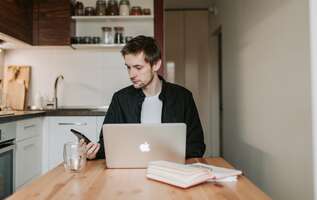 How Business SMS Fights Customer App Fatigue