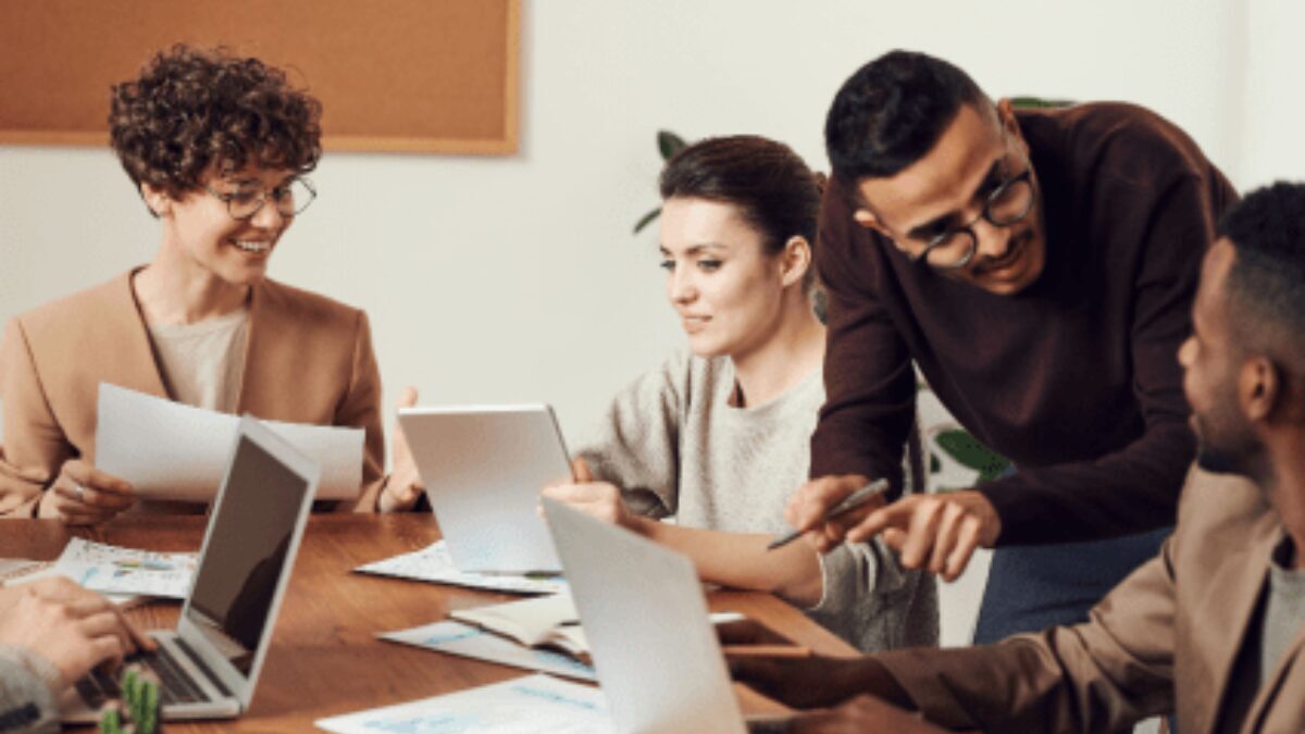 Ecommerce guide to Black Friday marketing: 6 must-use tactics