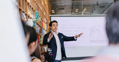 17 Sales Experts & Leaders Who Are Changing the Game