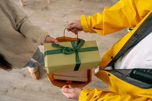 Consumer Spending Trends: How Much Will Holiday Shoppers Spend in 2025?