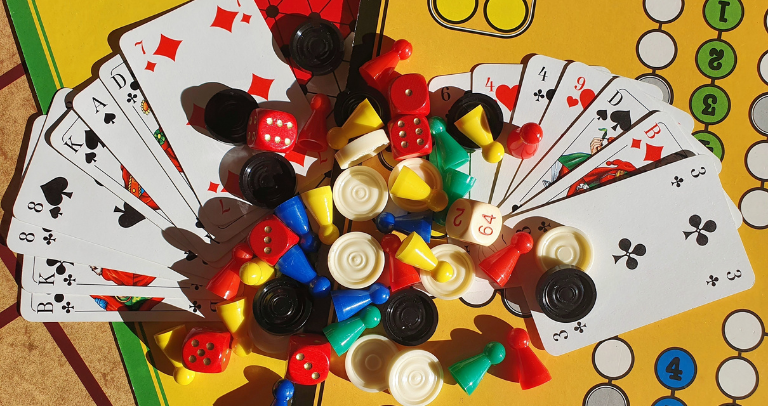 Sales Training Games: 4 Steps To Successfully Set Sales Goals For Retail Employees