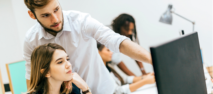 Is Peer Collaboration Missing from Your Sales Coaching Strategy?