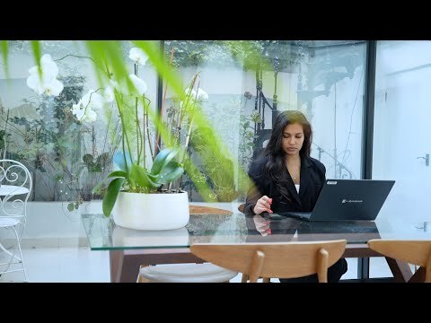 Bynder Customer Story: Schroders streamlines multi-brand management with a single source of truth