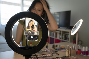 Social Media Reputation Management: Expert Tips from Thryv's CMO