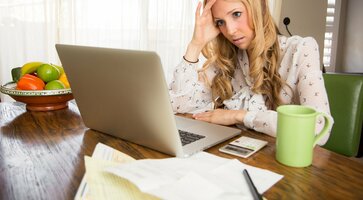5 painful invoicing problems and how to solve them - Blog