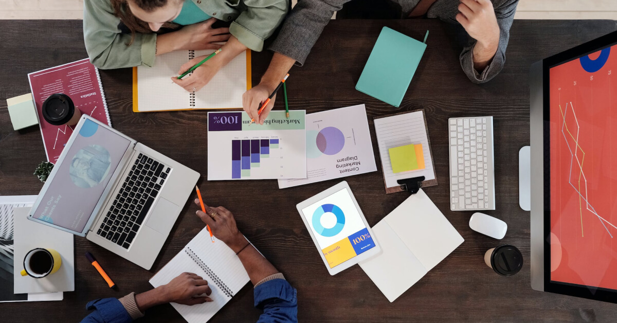 Combining the Power of Data and Instinct: How Revenue Leaders Level up Their Organizations