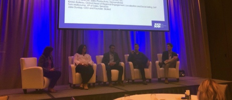 The Difference Between Personalization and Customization in Sales 