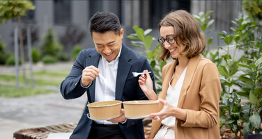 7 powerful ways to boost employee relations in the workplace