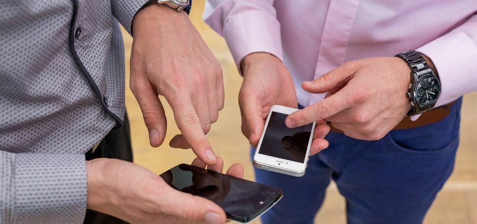 6 Tips for engaging donors on the go