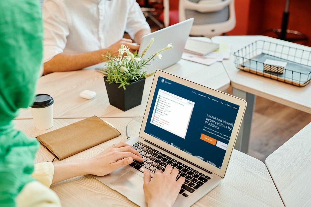 How To Geolocate Someone With Their IP Address | Blog