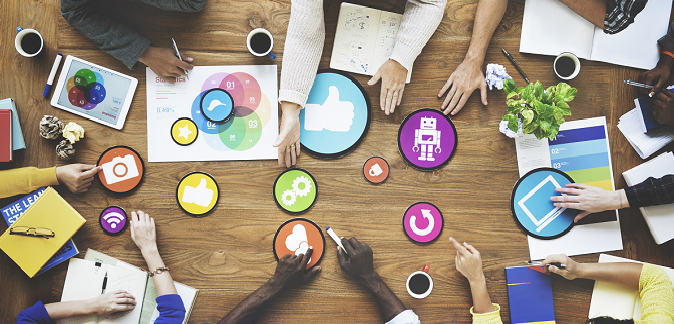 Sales Coaching Lessons from Facebook and Snapchat