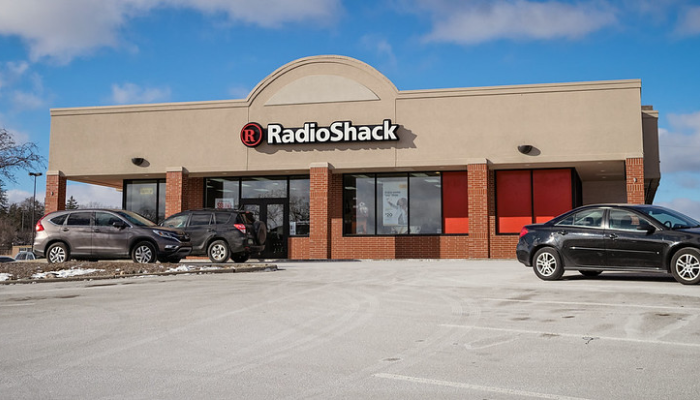 How Radio Shack doubled down on cell-phone sales (and went out of business)