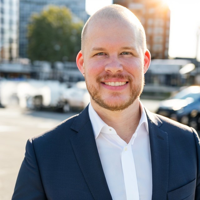 Maximilian H. Nierhoff