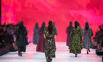 K-Pop Meets Couture: How Asian Stars Revolutionized NYFW 2025's Media Impact