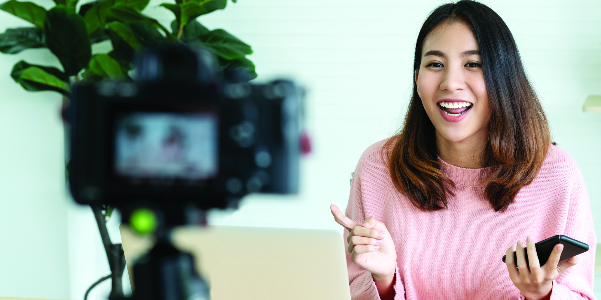 What Influencers Should Know Before Partnering with a Brand