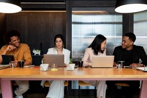 How to Grow & Sell to an Engaged Online Community