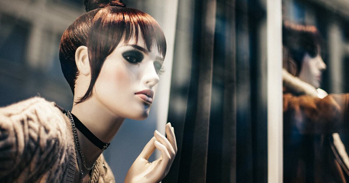 How to make a website to sell clothes