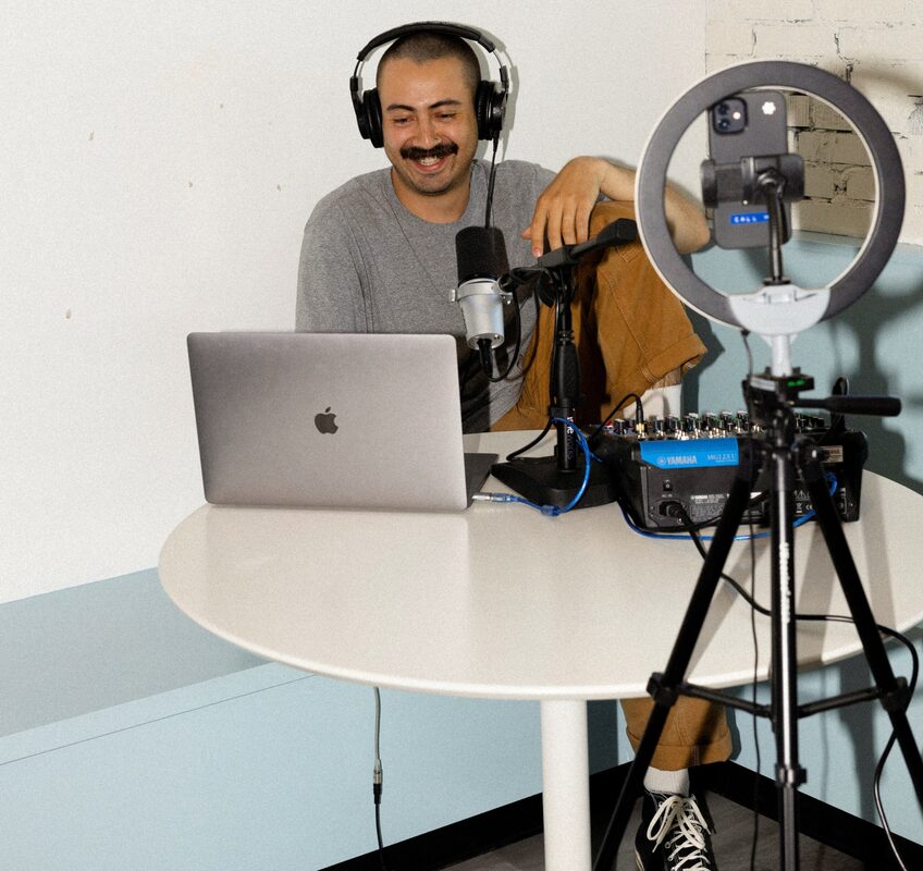 The Best Text To Speech Tools in 2022 (Free & Paid)