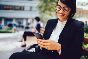 How Law Firms Can Transform Texting into a Business Communication