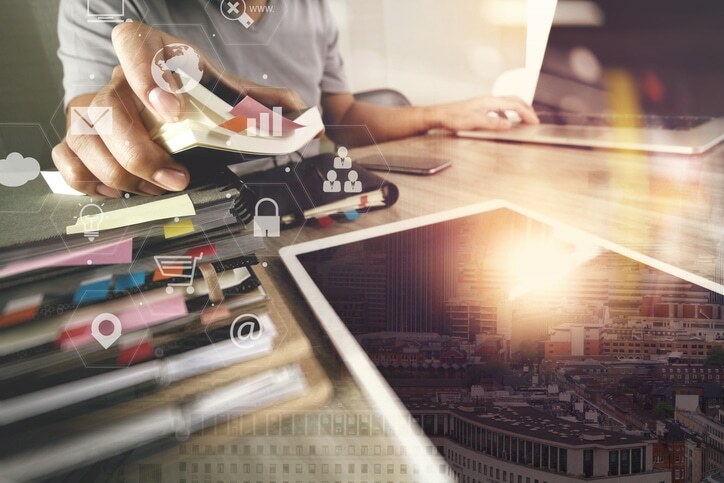 5 Omnichannel Marketing Challenges (and How Successful Brands Have Overcome Them)