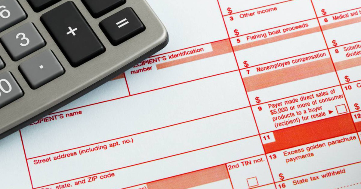 What's the Difference Between W-2 Employees and 1099 Contractors