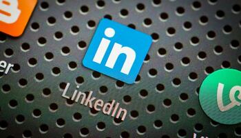 How To Launch A Winning Social Sales Strategy On LinkedIn