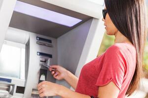 Intelligent Adaptive Authentication: How 6 Workflow Steps Improve Customer Experience